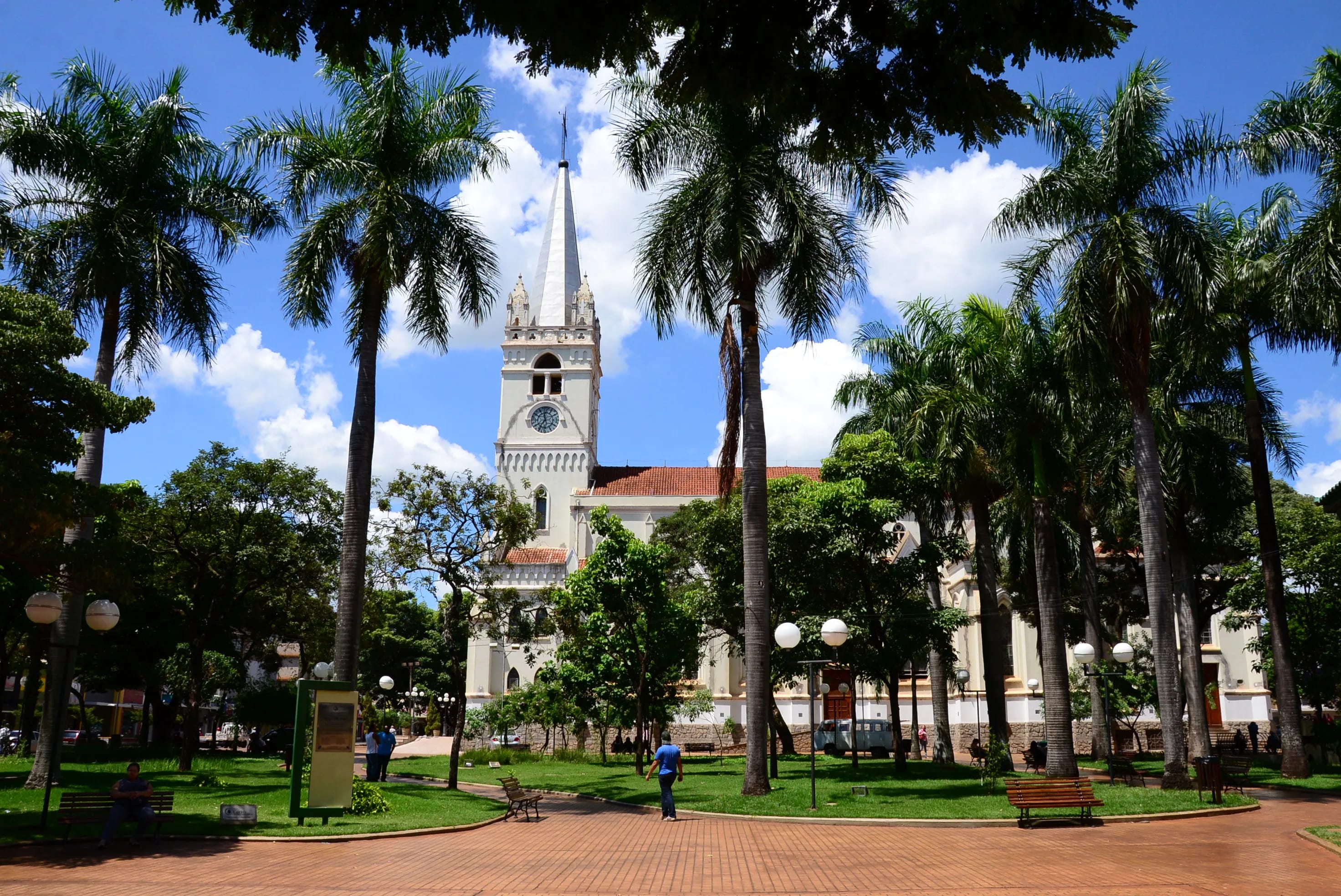 Praça 21 de Abril (Praça da Matriz)