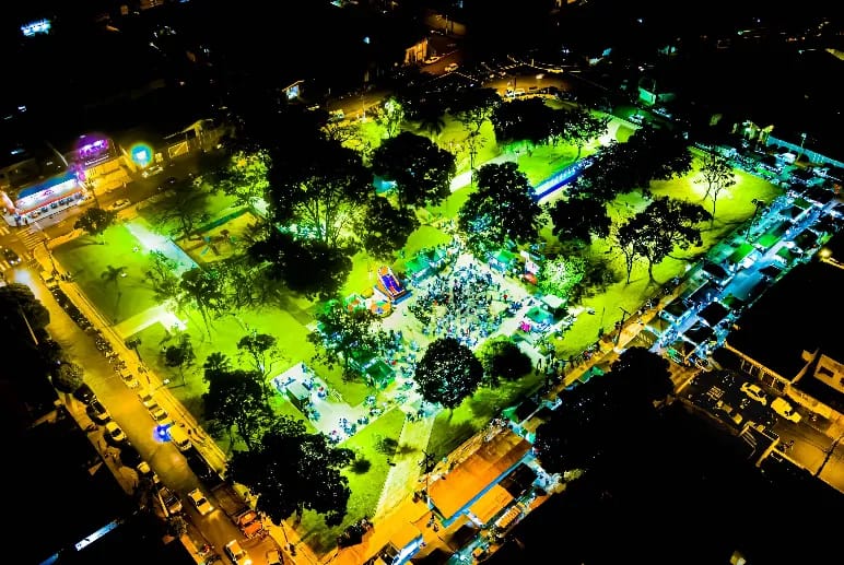 Praça José Ferraz de Toledo
